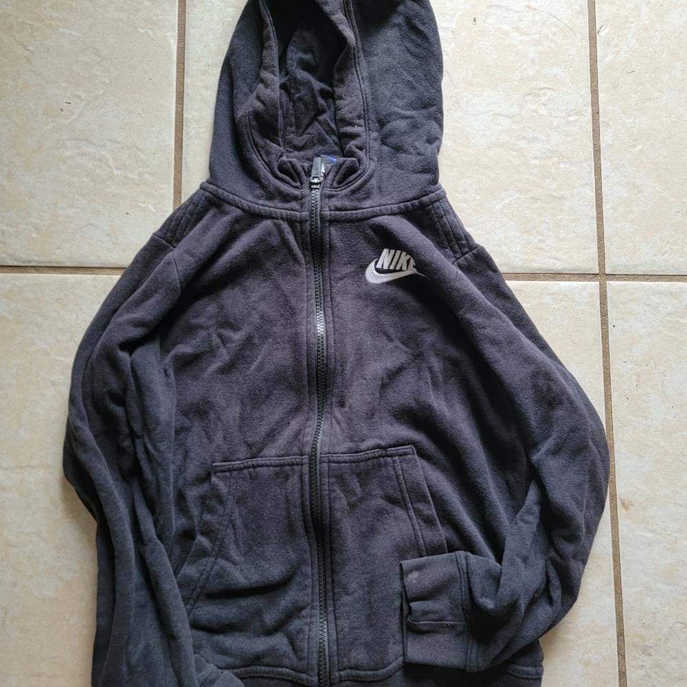 Nike zip up hoddie